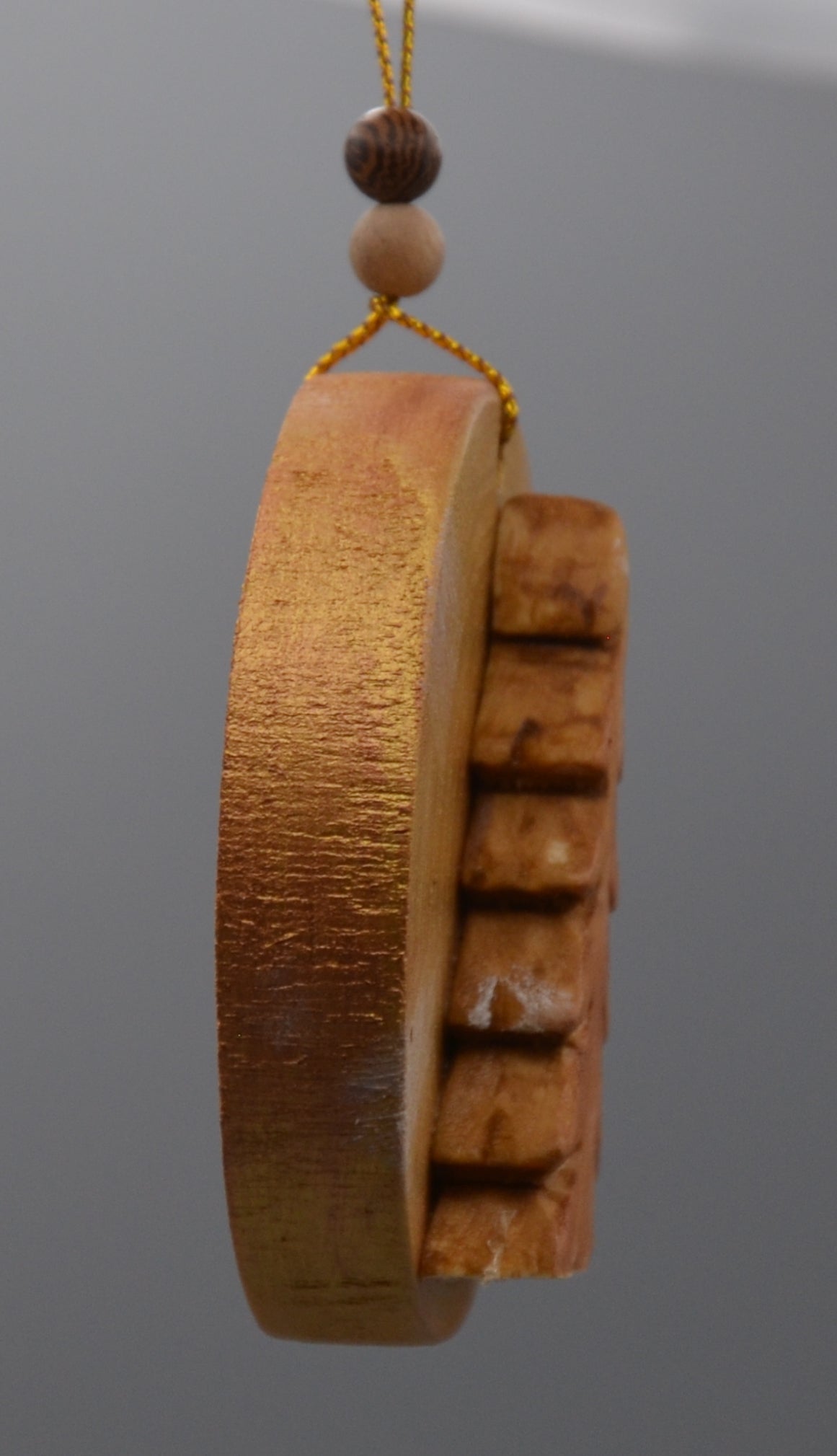 MÉDAILLON SAPIN